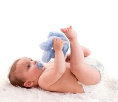 bebe sur le dos