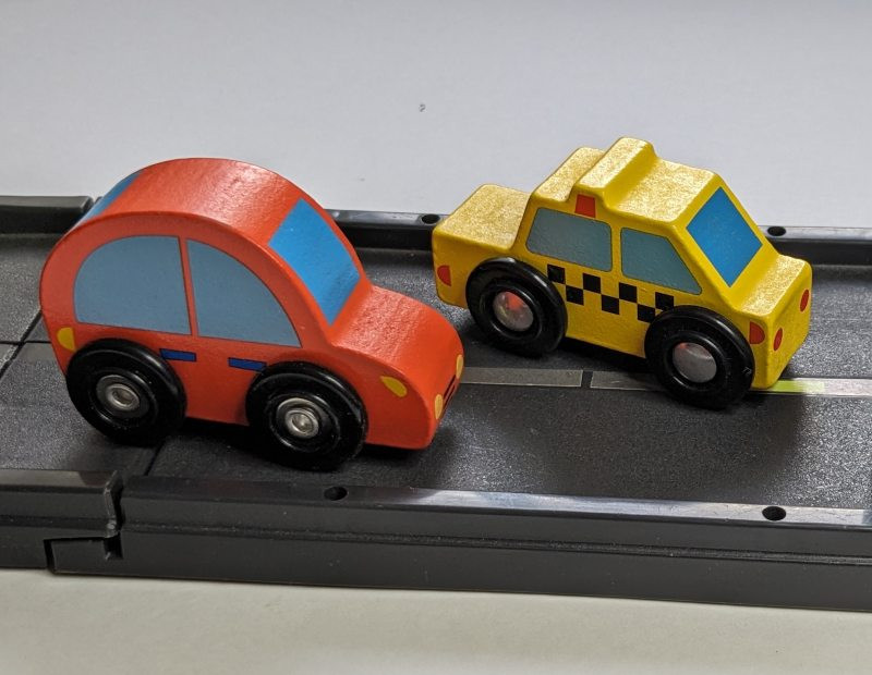 Set de 3 mini voitures en bois