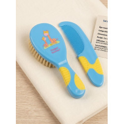 Brosse à cheveux et peigne...
