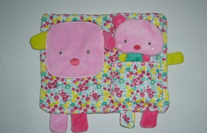 Doudou plat fleuri