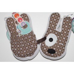 Doudou hochet-attache et range sucette marron