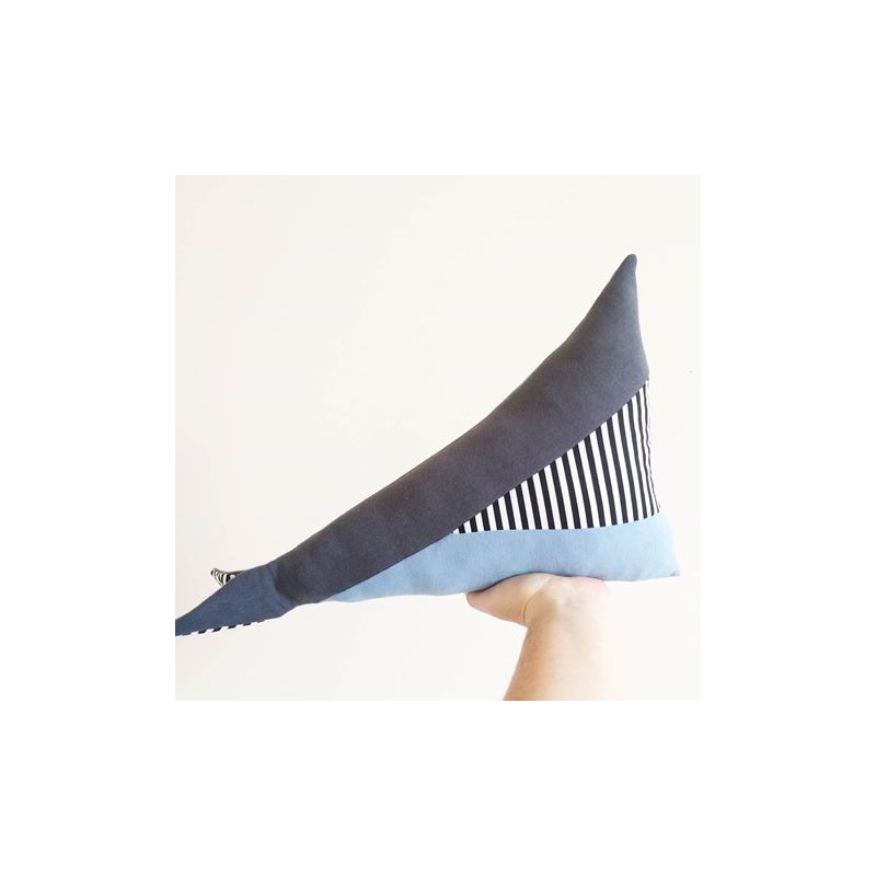 Le doudou-coussin de baleine Le doudou-coussin de baleine