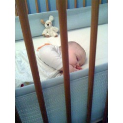 Tour De Lit Aere Et Respirant 2 Cotes En Bleu Ciel