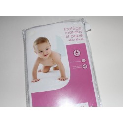 Protège matelas lit standard bébé 