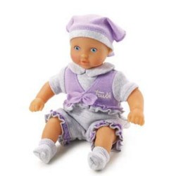 Poupée avec salopette lilas