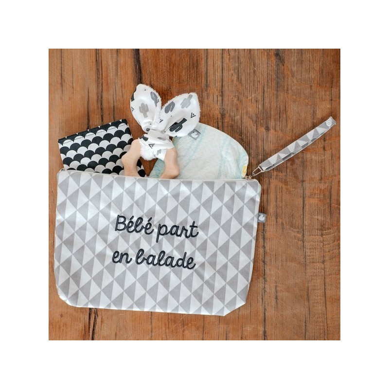 Pochette de toilette  &quot;Bébé part en balade&quot;