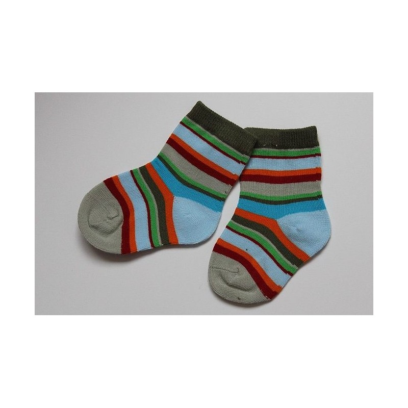 Chaussettes rayées vert-bleu-rouge    0-6 mois