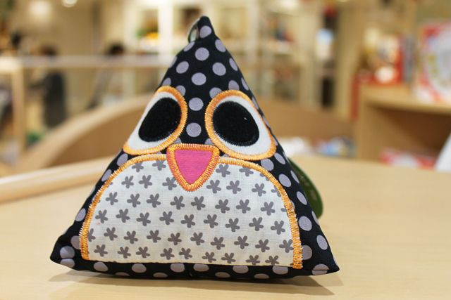 Doudou hochet Hibou noir