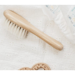 Brosses à cheveux en matières naturelles 