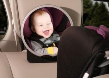 Le miroir et bébé