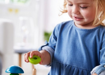 À partir de quel âge mon bébé peut-il porter des accessoires pour cheveux ?